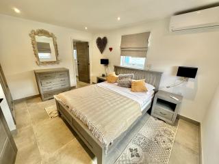 315B Spacious Waterfront Sanctuary - 7