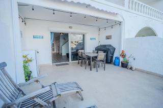 424C Modern Waterfront Escape - 8