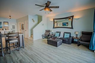 424C Modern Waterfront Escape - 4