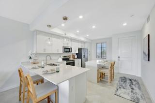 Sophisticated Condo for a Relaxing Stay at The National Golf and CC - 4