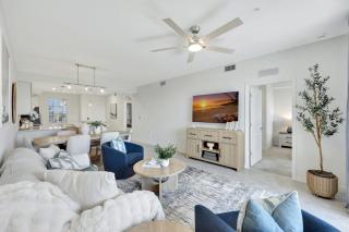 Sophisticated Condo for a Relaxing Stay at The National Golf and CC - 2