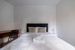 Jeżyce Modern Elegant Apartment by BookingHost - 1