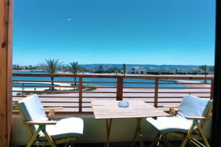 Ollystays Lagoon & Pool Views, Shedwan 1BR, Near Abu Tig ! - 6