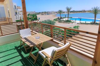 Ollystays Lagoon & Pool Views, Shedwan 1BR, Near Abu Tig ! - 9