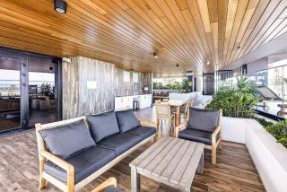 2BR Broadwater Views - Pool, Gym & Parking - 2