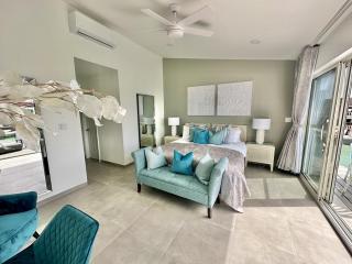 235F Stunning Waterfront Villa - 6