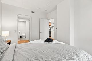 3BR Downtown Montreal - Gym - Sleeps 7 - 3