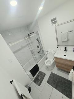 La Suite privée Rive-Sud près de Montréal Semi sous-sol dans un duplex - 5