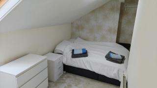 Great Leeds House - 8