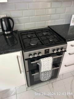 Great Leeds House - 1