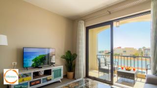 Ollystays-Scenic Lagoon & Shared Pool Views! Tawila 2BR in El Gouna - 2