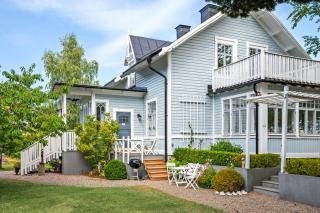 Seaside Villa with Own Beach - 8