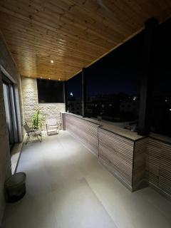 Rooftop Apartment with Spacious Terrace Amman - 4