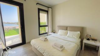Ollystays Shedwan Lagoon & Pool View 2BR! Near AbuTig Marina - 7