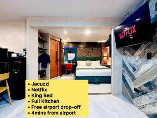 Blue Tulip - Rooms with Jacuzzi - 0