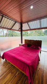 Crystal Leaf Estate - Glass House - 2