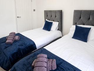 2 Bedroom Flat near Grangemouth | Sleeps 8 - 6