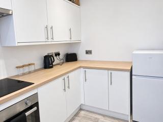2 Bedroom Flat near Grangemouth | Sleeps 8 - 4
