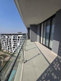Ellipse Waterfall Apartment - 4