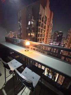 Kaizen cozy condo at Red Residences Makati - 4