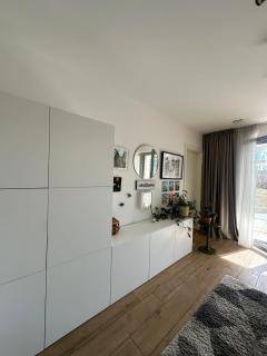 Cloche dor studio with balcony - 9