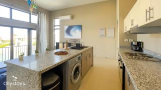 Ollystays Scenic Tawila 2BR, Lagoon & Shared Pool View! - 3