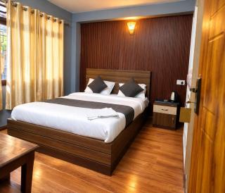 Hotel Priyatam - 4