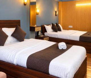 Hotel Priyatam - 2