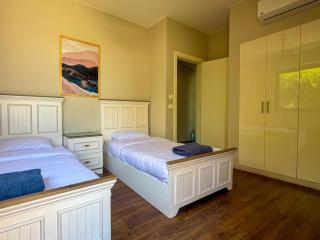 Ollystays Elegant 4BR Heated Pool Villa, Nanny Room! ElGouna - 6