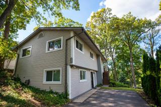 Well appointed Lakefront home - 8