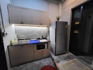 Charming Loft-Style House Near Victory Monument, Bangkok - 3