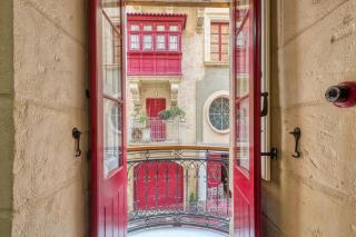 Charm Suite Valletta - 3