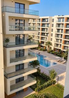 2 Park Residence 2 8 - 2