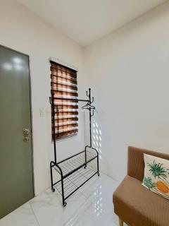 Ancheta's Tiny Home - Near Clark Airport with Parking, Pool, Netflix - 3