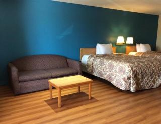 Stratford House Inn and Suites Temple - 1