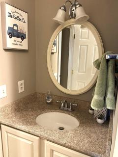 1st Floor Mountain View Suite Ski On Off At Jiminy- Fully Redone Decor - 5