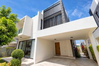 Laguna Parkside by Triple8 Asia - 8