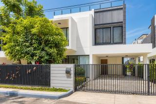 Laguna Parkside by Triple8 Asia - 0
