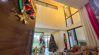 Glass & Green Perch Full Home with Heated Pool - 3