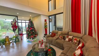 Glass & Green Perch Full Home with Heated Pool - 9