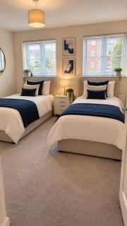 Spacious 3 Bed, Sleeps 6, Parking, Contractors - 4