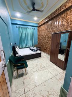 Red corridor guest house Banihal - 9