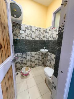 Red corridor guest house Banihal - 7