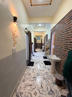 Red corridor guest house Banihal - 2