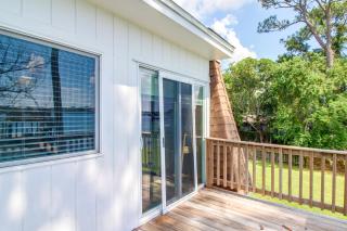 Water Views! Studio w/ Hot Tub & Boat Dock Access - 6