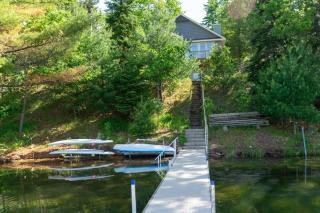 Spacious Lakefront Home 4BR35BA, Sleeps 12 - 7