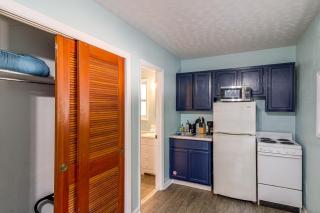 Hot Tub & Dock Access! Bayfront Studio - 7