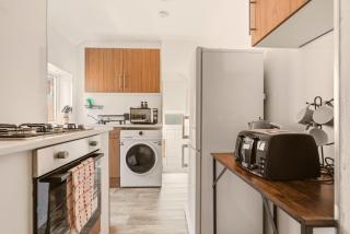 The Saltwell Haven 3 Bedroom City Retreat - 3