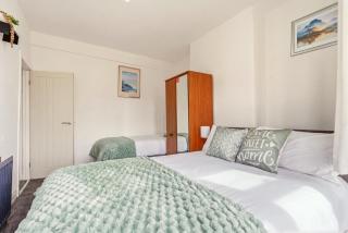 The Saltwell Haven 3 Bedroom City Retreat - 7