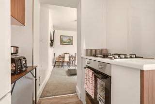 The Saltwell Haven 3 Bedroom City Retreat - 2